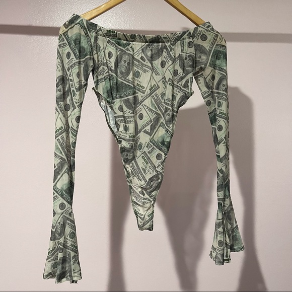 Other - Benjamin’s- Women’s swimsuit w/ sleeves size M